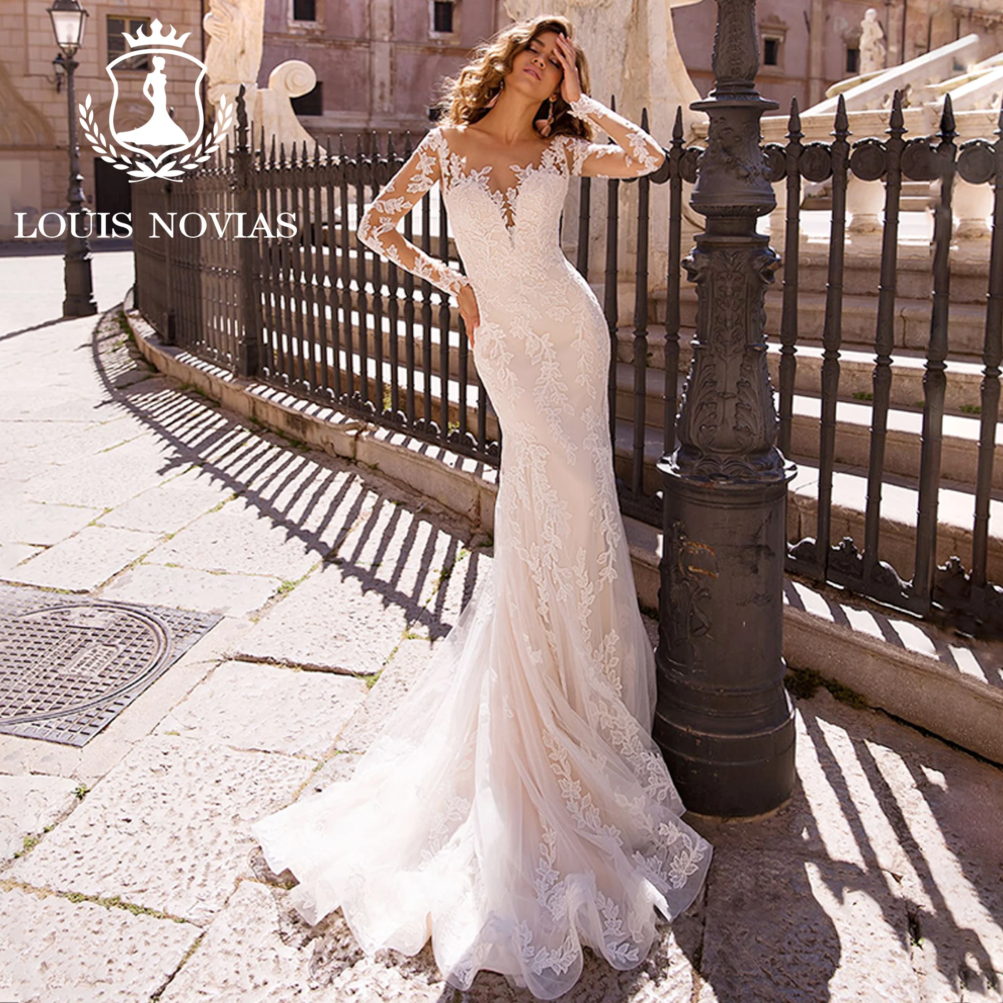 LOUIS NOVIAS Mermaid Wedding Dress Long Sleeve Deep V-neck Semi-Transparent Detachable Train Wedding Gown Vestidos De Novia
LOUIS NOVIAS Mermaid Wedding Dress Long Sleeve Deep V-neck Semi-Transparent Detachable Train Wedding Gown Vestidos De Novia