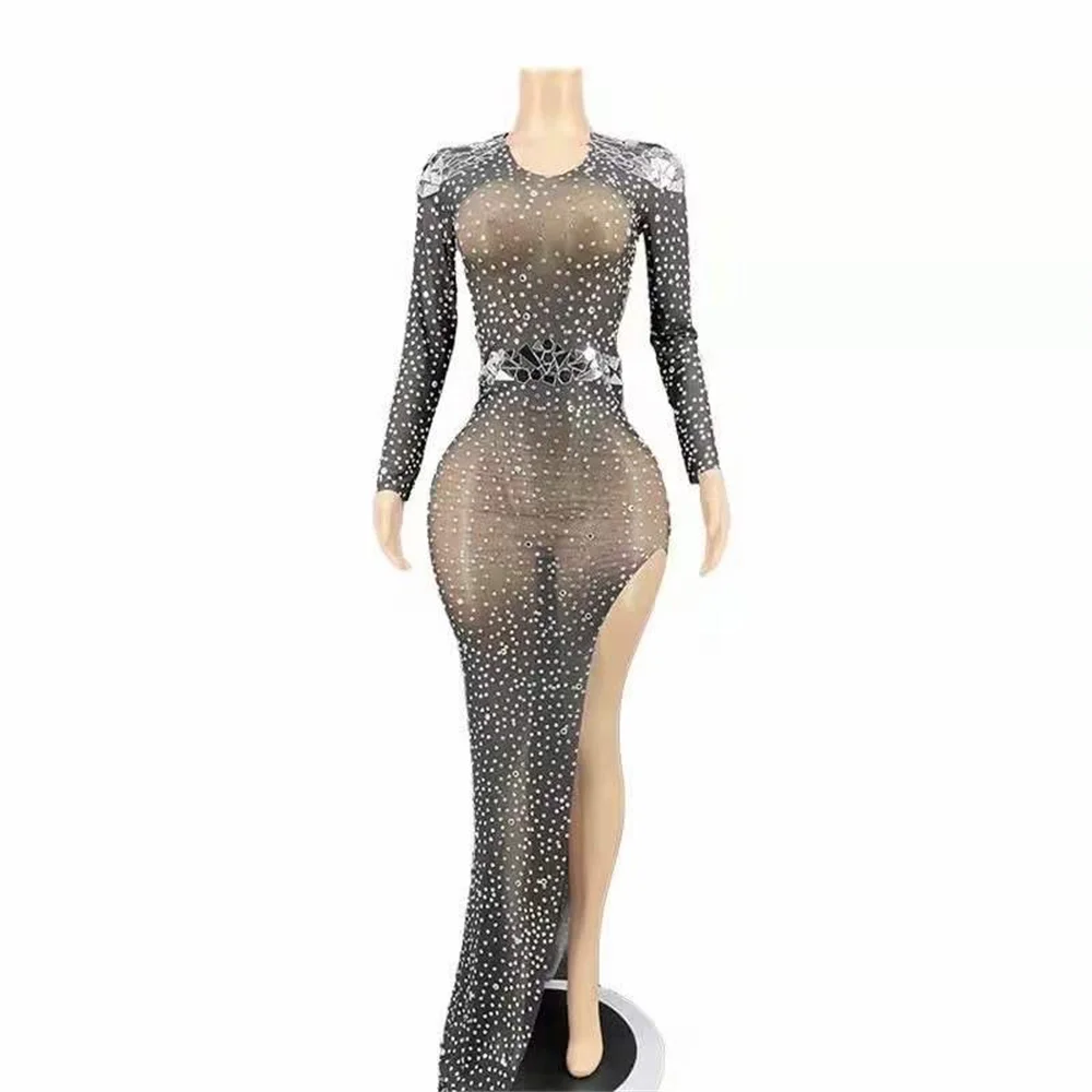Perspective Black Shining Rhinestones Sequins Sexy Split Women Long Dress Evening Party Clothing Entertainers Stage Singer Wear
Perspective Black Shining Rhinestones Sequins Sexy Split Women Long Dress Evening Party Clothing Entertainers Stage Singer Wear
