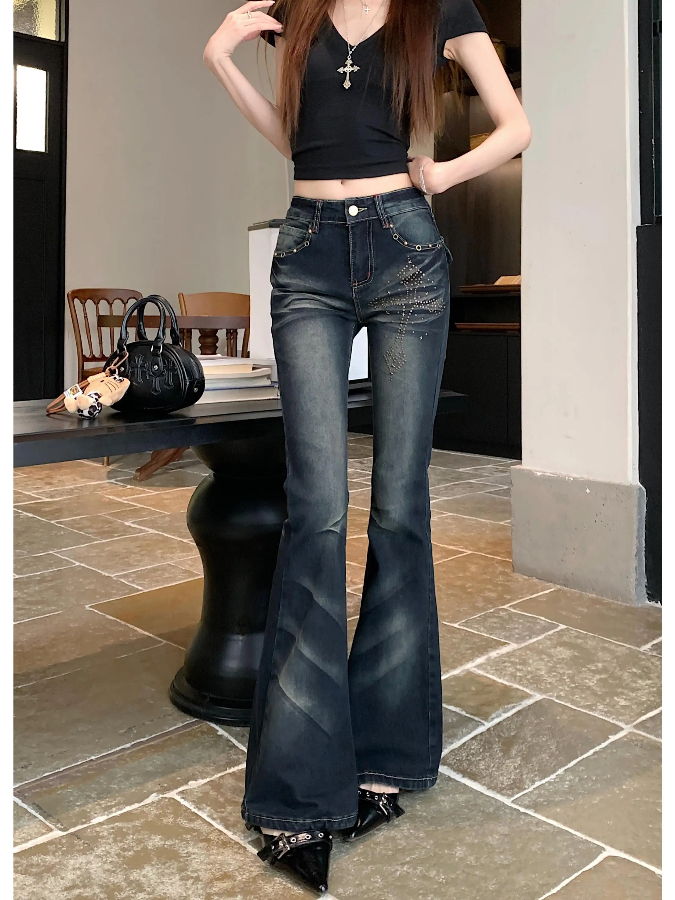 American Style High Waist Bell Bottom Denim Jeans Women's Summer New Elastic Design Long Pants Sparkling Rhinestone Cross Detail
American Style High Waist Bell Bottom Denim Jeans Women's Summer New Elastic Design Long Pants Sparkling Rhinestone Cross Detail