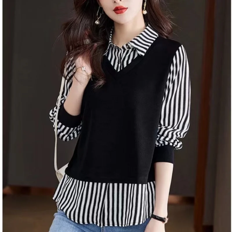 Temperament Women's Clothing Autumn and Winter New Splice Buttons Simplicity Stripe POLO Collar Long Sleeve Commuter Pullover
Temperament Women's Clothing Autumn and Winter New Splice Buttons Simplicity Stripe POLO Collar Long Sleeve Commuter Pullover