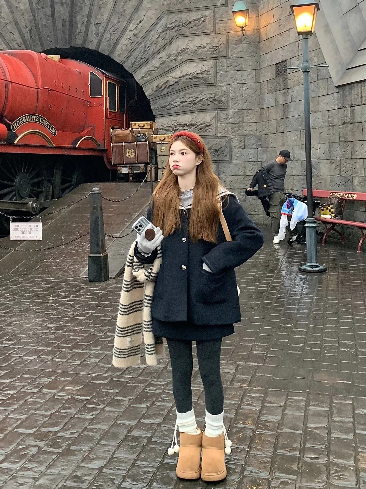 Женский шерстяной костюм с воротником-стойкой: пальто свободного кроя и юбка, комплект из двух предметов, осенне-зимний повседневный модный наряд, универсальный размер
Женский шерстяной костюм с воротником-стойкой: пальто свободного кроя и юбка, комплект из двух предметов, осенне-зимний повседневный модный наряд, универсальный размер