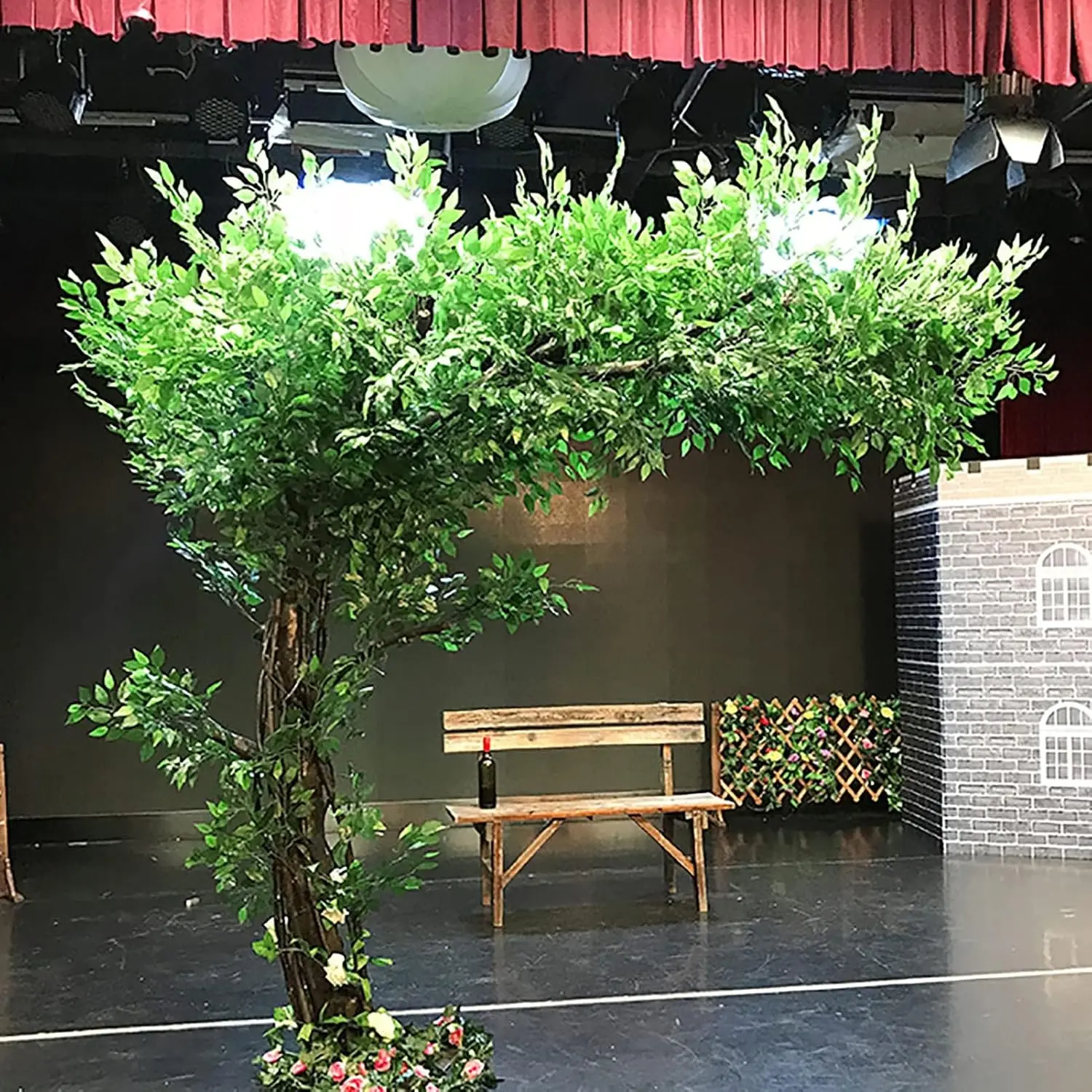 Artificial Green Banyan Tree for Indoor Living Room Decor Simulated Plant for Home Decor Artificial Faux Plant
Artificial Green Banyan Tree for Indoor Living Room Decor Simulated Plant for Home Decor Artificial Faux Plant