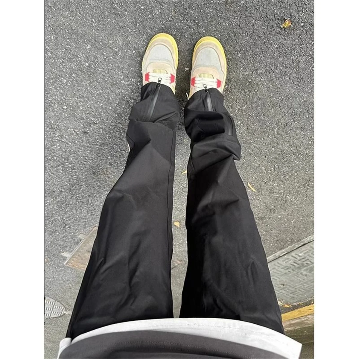 2025 Spring And Summer Men's Thin Solid Color Windproof And Waterproof Work Pants Fashion Loose And Versatile Casual Pants
2025 Spring And Summer Men's Thin Solid Color Windproof And Waterproof Work Pants Fashion Loose And Versatile Casual Pants