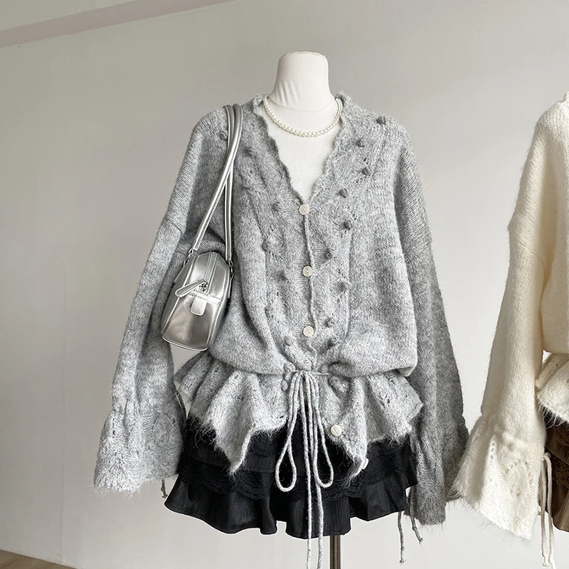 Осень 2024, новые женские повседневные топы, уникальный шикарный дизайн, свободный вязаный топ, женский простой однотонный модный кардиган с v-образным вырезом
Осень 2024, новые женские повседневные топы, уникальный шикарный дизайн, свободный вязаный топ, женский простой однотонный модный кардиган с v-образным вырезом