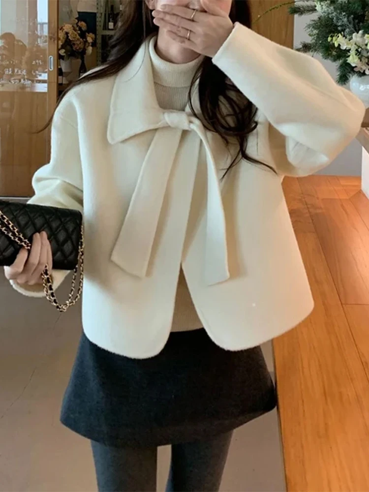 Korean Style Short Woolen Coat for Women Knot Elegant Size Coat Breathable Long Sleeve Flip Collar Outerwear
Korean Style Short Woolen Coat for Women Knot Elegant Size Coat Breathable Long Sleeve Flip Collar Outerwear