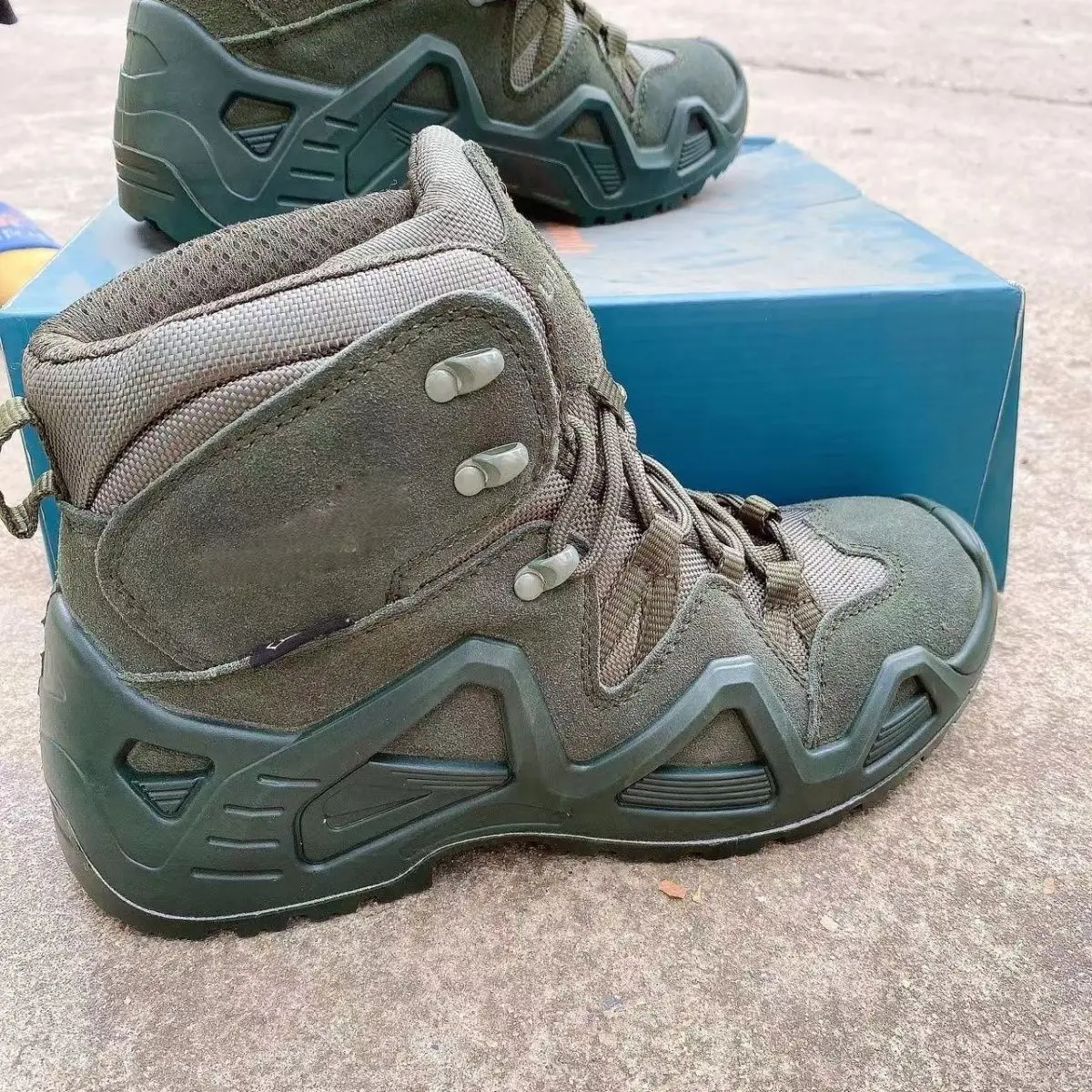 New Combat Boots Military Hunting Work Boots Military Ankle Casual Boots Medium Mens Tactical Boots Military Boots Good
New Combat Boots Military Hunting Work Boots Military Ankle Casual Boots Medium Mens Tactical Boots Military Boots Good