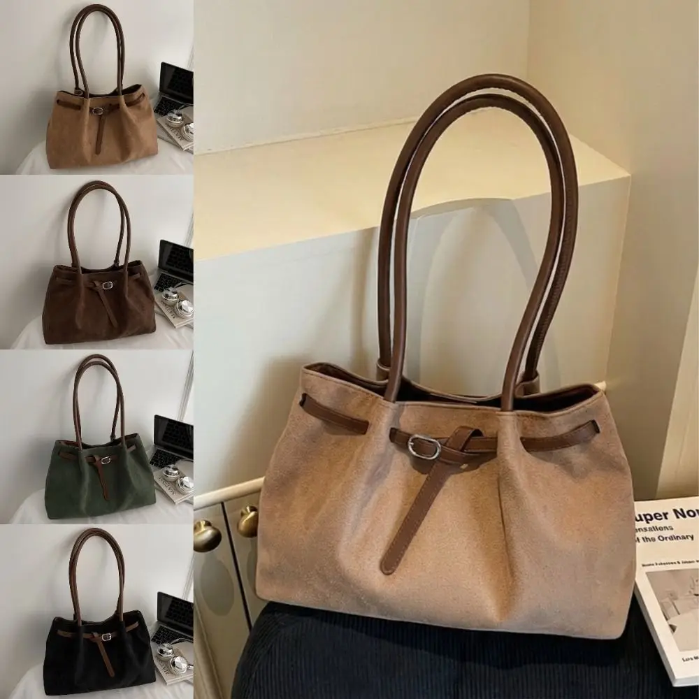 Elegant Suede Shoulder Bag Large Capacity Solid Color Handbag Available in 4 Colors Retro Commuting Tote Bag School/Travel/Work
Elegant Suede Shoulder Bag Large Capacity Solid Color Handbag Available in 4 Colors Retro Commuting Tote Bag School/Travel/Work