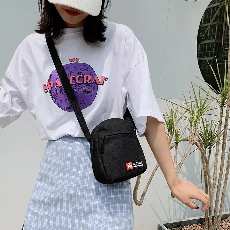 Japanese Ins Retro Shoulder Bags Solid Color Canvas Crossbody Bags Outside Portable Storage Bags Women's New Korean Fashion Bag
Japanese Ins Retro Shoulder Bags Solid Color Canvas Crossbody Bags Outside Portable Storage Bags Women's New Korean Fashion Bag