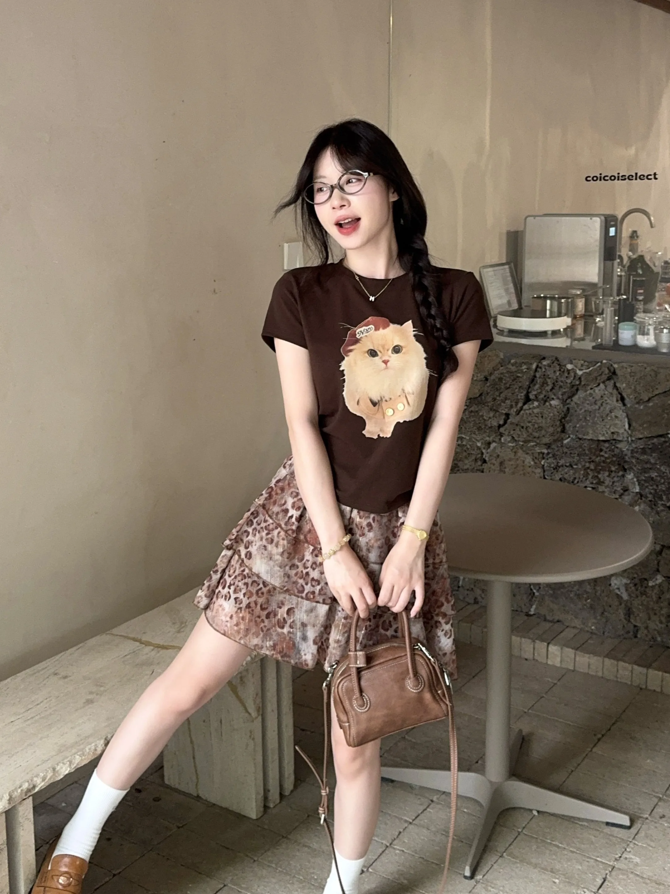 plus Size Women's Print Short Sleeve T-Shirt And High Waist Leopard Print A-Line Skirt Two-Piece Set Summer Fashion
plus Size Women's Print Short Sleeve T-Shirt And High Waist Leopard Print A-Line Skirt Two-Piece Set Summer Fashion