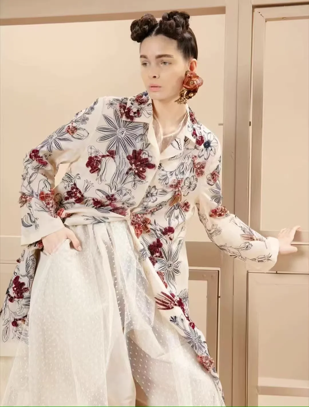 Sexy Ladies Transparent Shirt Fashion Women's White Silk Dress 2026 Summer Embroidered Long Blouse
Sexy Ladies Transparent Shirt Fashion Women's White Silk Dress 2026 Summer Embroidered Long Blouse