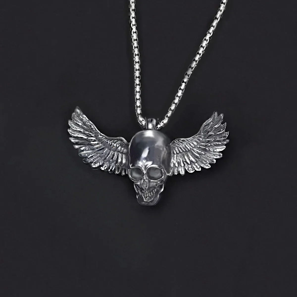 Personality Design Skull Wings Stainless Steel Necklace Punk Hip Hop Pendant Jewelry Men's Party Club Black Gun Plated Gift
Personality Design Skull Wings Stainless Steel Necklace Punk Hip Hop Pendant Jewelry Men's Party Club Black Gun Plated Gift