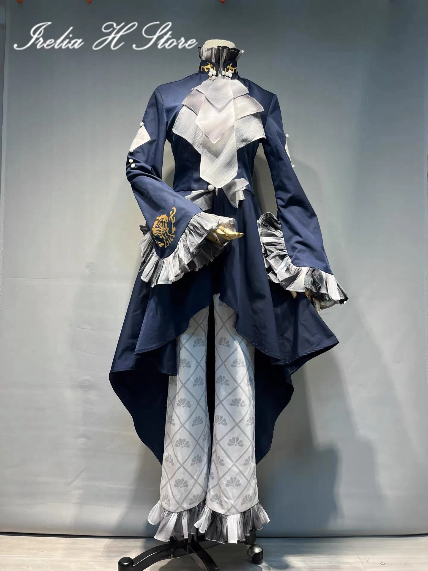 Irelia H Customized Black Butler Ciel Phantomhive Cosplay Costume Ciel illustration Unifrom Suit Halloween Costumes
Irelia H Customized Black Butler Ciel Phantomhive Cosplay Costume Ciel illustration Unifrom Suit Halloween Costumes