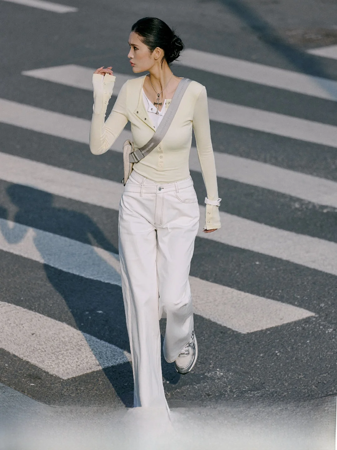 Luna7xi Yellow Color Blo Long Sve T-irt Women's Spring New Sle Slim Fit f Open Collar Top Korean Sle Cotton Blend
Luna7xi Yellow Color Blo Long Sve T-irt Women's Spring New Sle Slim Fit f Open Collar Top Korean Sle Cotton Blend