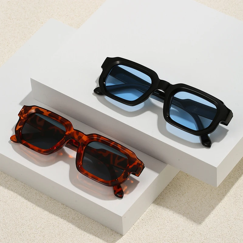 Men Vintage Rectangle Frame Sunglasses Fashion Retro Sun Glasses Luxury Brand Design UV400 Shades Eyewear Women Goggles
Men Vintage Rectangle Frame Sunglasses Fashion Retro Sun Glasses Luxury Brand Design UV400 Shades Eyewear Women Goggles
