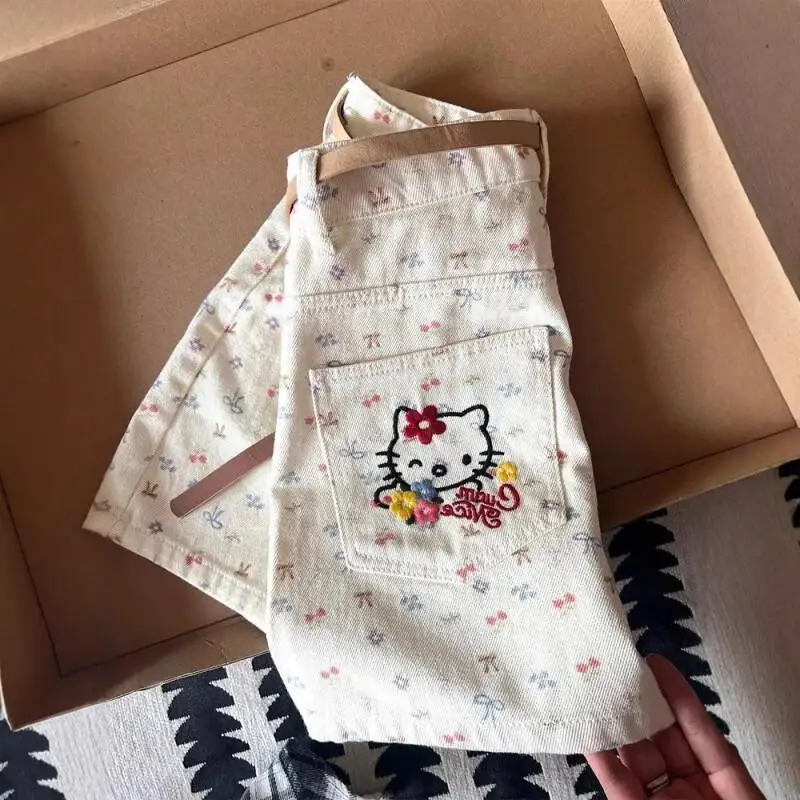 Sanrio Hello Kitty women's pants jeans Summer New Arrival Cute Bow Cherry Print Design Slim Fit Hot Pants Trendy Kawaii fashion
Sanrio Hello Kitty women's pants jeans Summer New Arrival Cute Bow Cherry Print Design Slim Fit Hot Pants Trendy Kawaii fashion