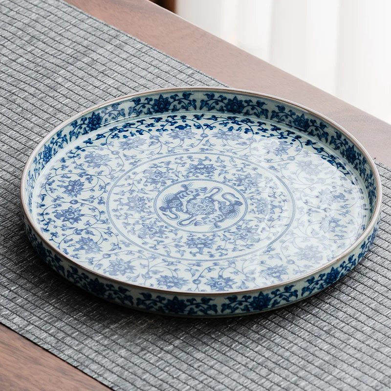 Retro Chinese Style Ceramic Tea Tray Simple Blue And White Porcelain Lotus Patterned Gongfu Tea Set round Tea Serving Tray
Retro Chinese Style Ceramic Tea Tray Simple Blue And White Porcelain Lotus Patterned Gongfu Tea Set round Tea Serving Tray