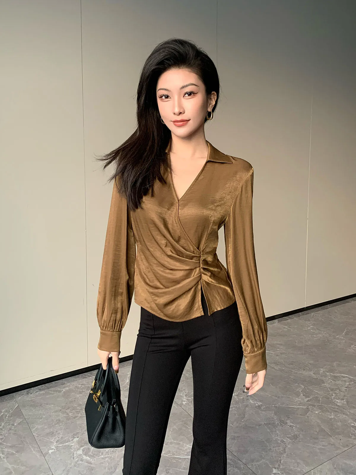 Limited Time Casual Long Sve V-Ne irt Ele Top Asymmetrical Design Comfortable Polyester Fiber for Busin Women
Limited Time Casual Long Sve V-Ne irt Ele Top Asymmetrical Design Comfortable Polyester Fiber for Busin Women