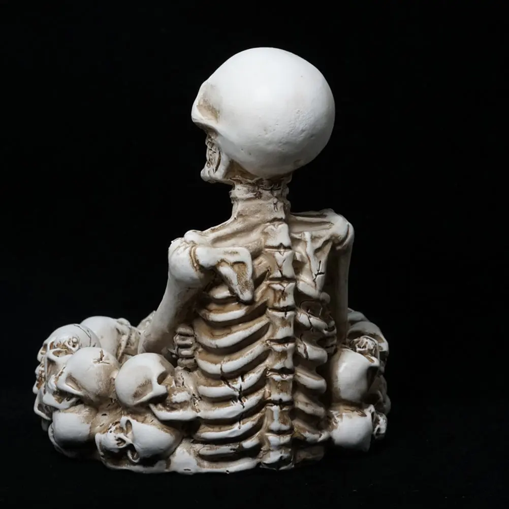 Resin Skull Ashtray Vintage Home Decor Cigar Accessories Beige Smoking Office Room Stylish Store Halloween Atmosphere
Resin Skull Ashtray Vintage Home Decor Cigar Accessories Beige Smoking Office Room Stylish Store Halloween Atmosphere