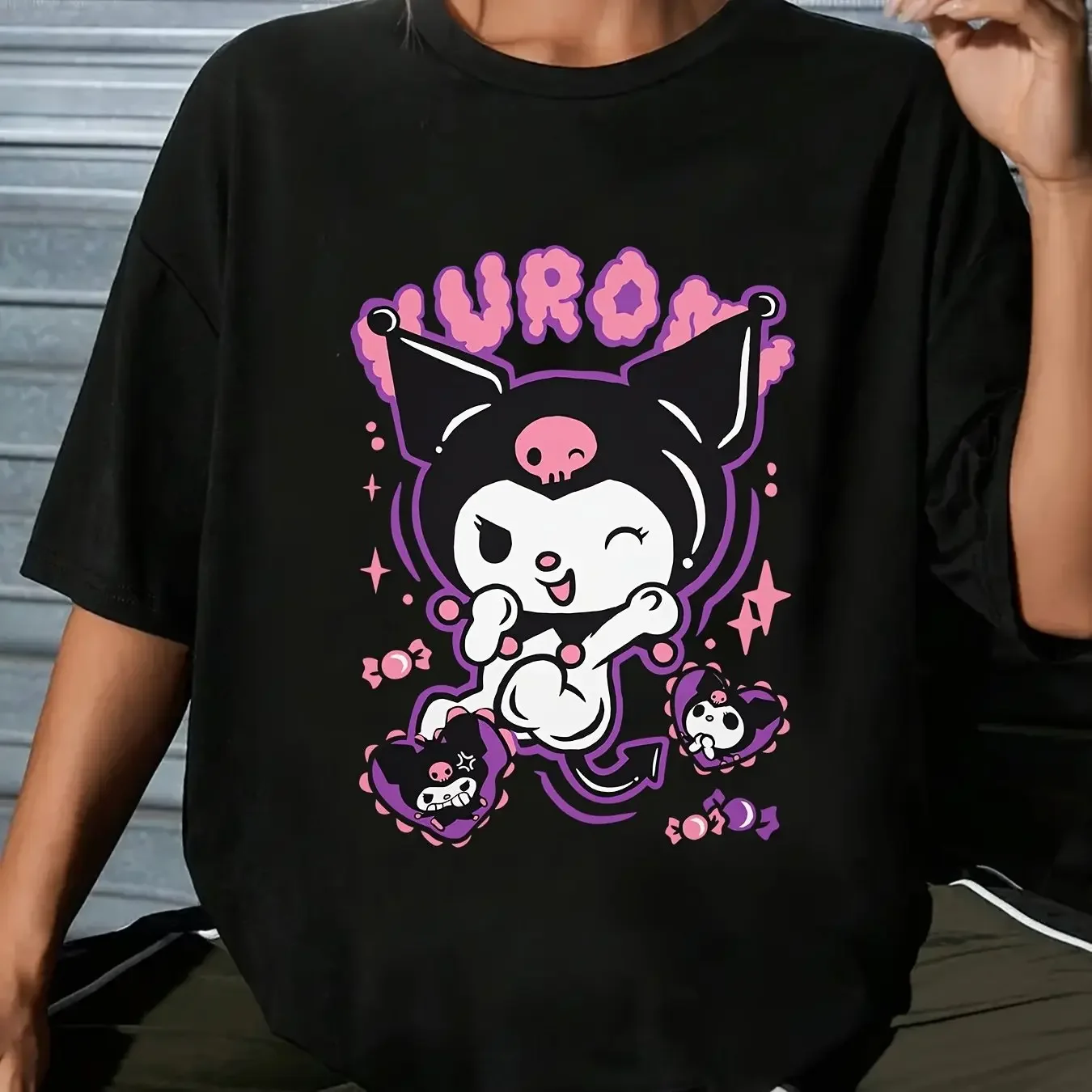 Sanrio Kuromi супер милая и милая футболка женская новая футболка больших размеров летняя Y2K свободный повседневный универсальный топ с короткими рукавами
Sanrio Kuromi супер милая и милая футболка женская новая футболка больших размеров летняя Y2K свободный повседневный универсальный топ с короткими рукавами