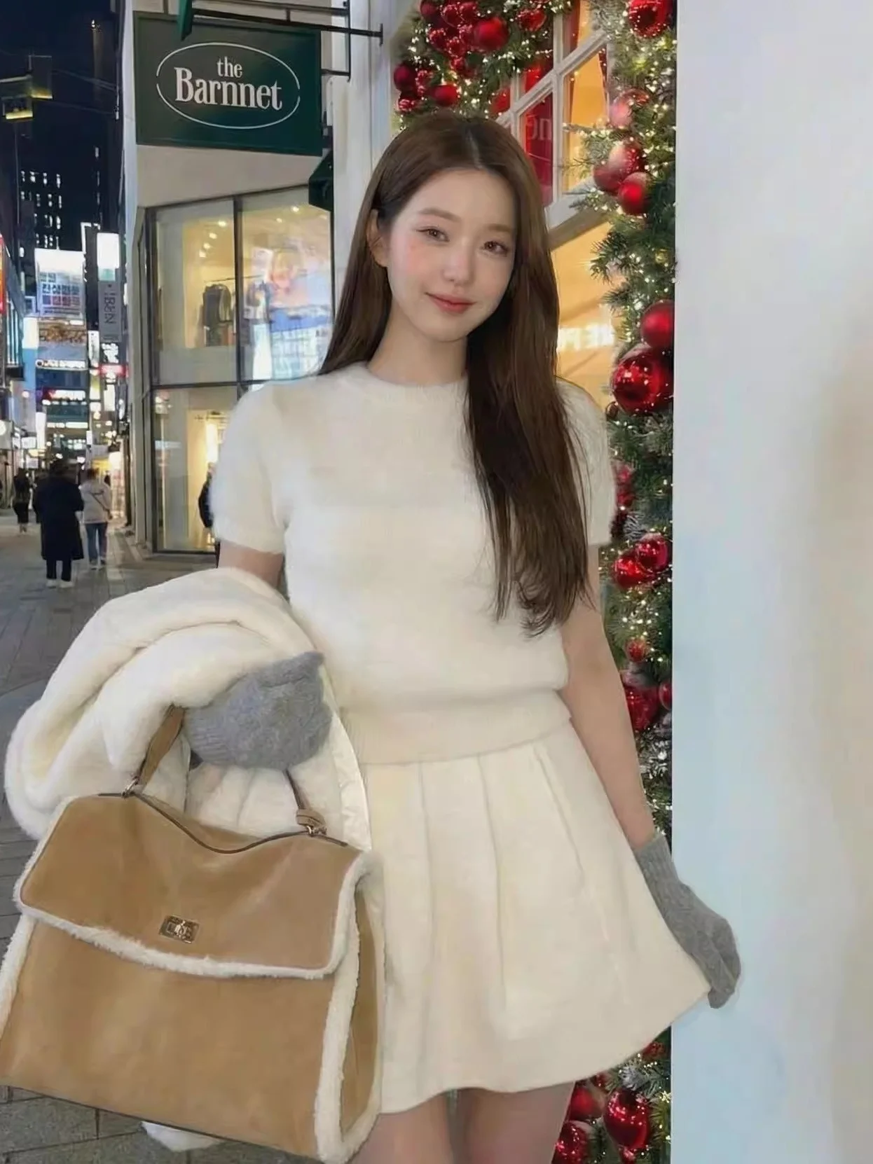 Шерстяная юбка с высокой талией для женщин, модная весенняя коллекция 2026, повседневная плиссированная юбка-платье для молодых девушек и дам
Шерстяная юбка с высокой талией для женщин, модная весенняя коллекция 2026, повседневная плиссированная юбка-платье для молодых девушек и дам