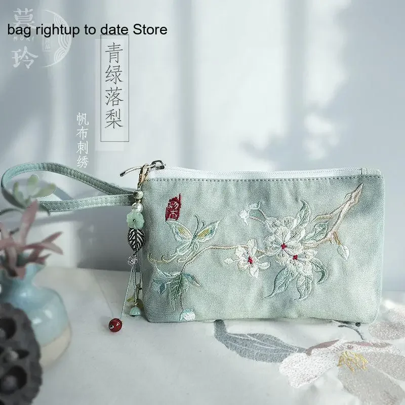 Retro Simple Casual Fabric Antique Style Zipper Embroidery Mobile Phone Key Canvas Hand-Held Coin Purse Female
Retro Simple Casual Fabric Antique Style Zipper Embroidery Mobile Phone Key Canvas Hand-Held Coin Purse Female