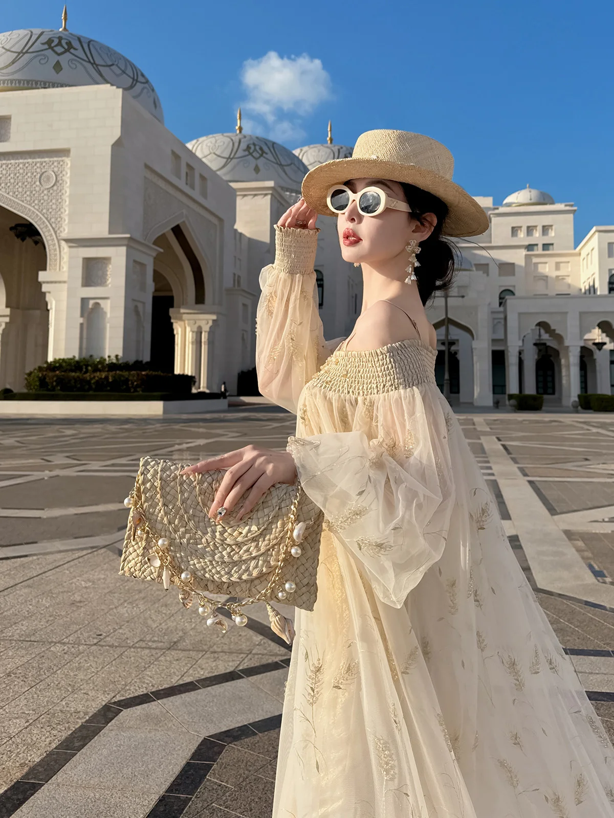 Платье свободного кроя с одним открытым плечом и бисером от Yuxiao Xiao, из нейлоновой ткани, с принтом «Золотое пшеничное поле», для женщин
Платье свободного кроя с одним открытым плечом и бисером от Yuxiao Xiao, из нейлоновой ткани, с принтом «Золотое пшеничное поле», для женщин