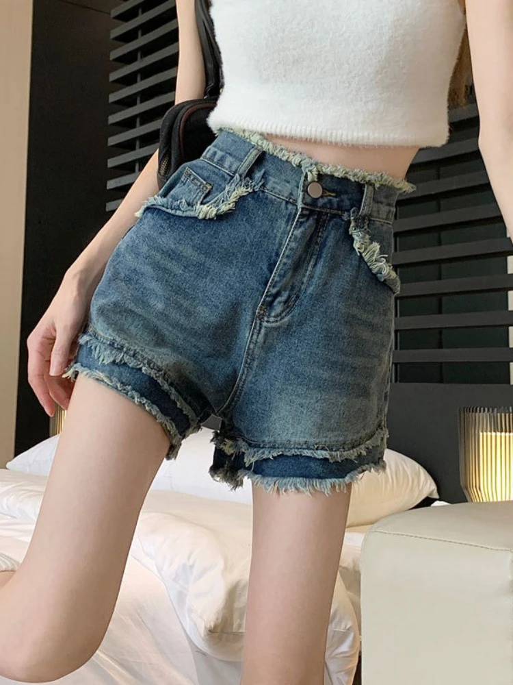 Fashionable Design 2026 Spring Women's Wide Leg A-Line Shorts Jeans Frayed Hem Versatile Comfortable Straight Cut Denim Pants
Fashionable Design 2026 Spring Women's Wide Leg A-Line Shorts Jeans Frayed Hem Versatile Comfortable Straight Cut Denim Pants