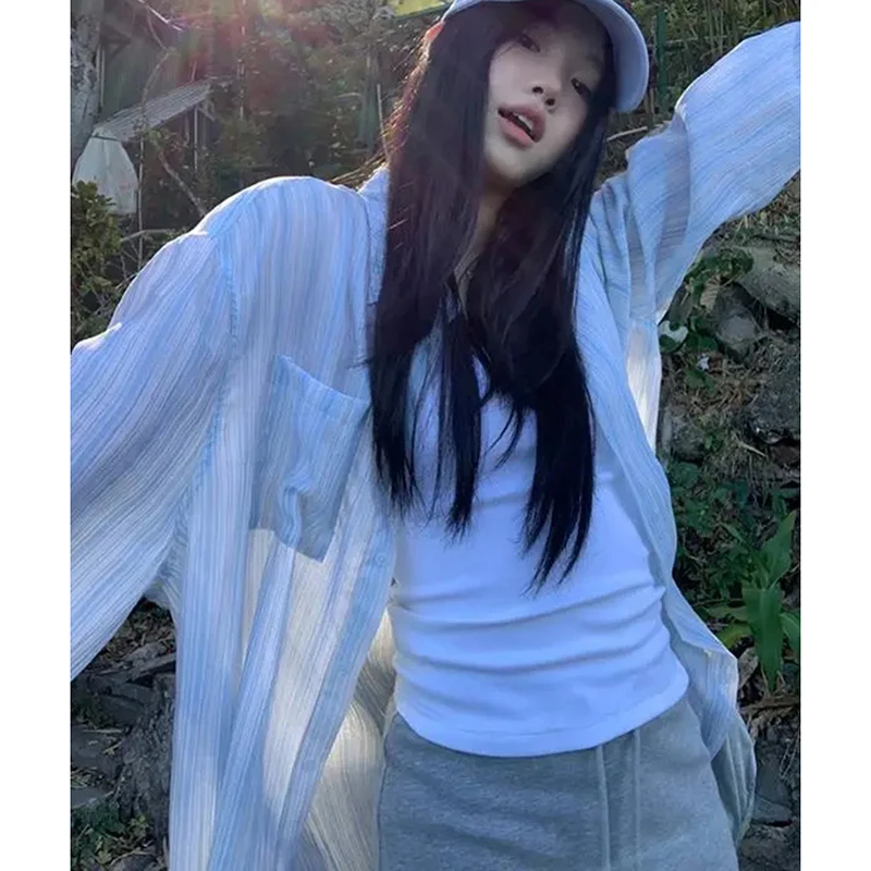 Korean Blue Stripe Loose Shirt Women Fashion Classic Simple Lazy Blouse Streetwear Sunproof Harajuku Y2K Summer Long Sleeve Tops
Korean Blue Stripe Loose Shirt Women Fashion Classic Simple Lazy Blouse Streetwear Sunproof Harajuku Y2K Summer Long Sleeve Tops
