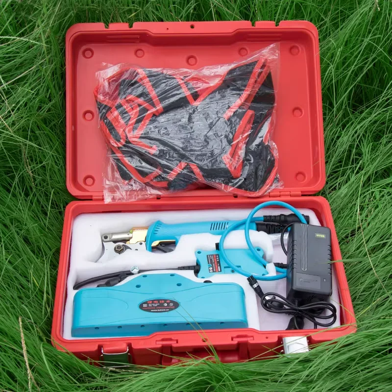 Electric Pruning Shears, Rechargeable Models, Garden Fruit Tree Branches Floral Shears Thick Branch Shears 
Electric Pruning Shears, Rechargeable Models, Garden Fruit Tree Branches Floral Shears Thick Branch Shears