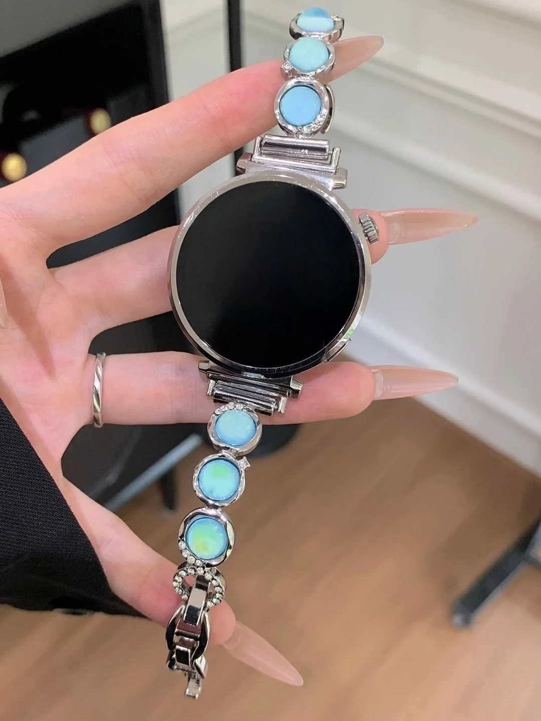 Металлический ремешок Aurora Bead, подходящий для Huawei GT5/GT5 Pro/GT4/GT2/3/4, 22 мм/20 мм/18 мм, модный ремешок.
Металлический ремешок Aurora Bead, подходящий для Huawei GT5/GT5 Pro/GT4/GT2/3/4, 22 мм/20 мм/18 мм, модный ремешок.