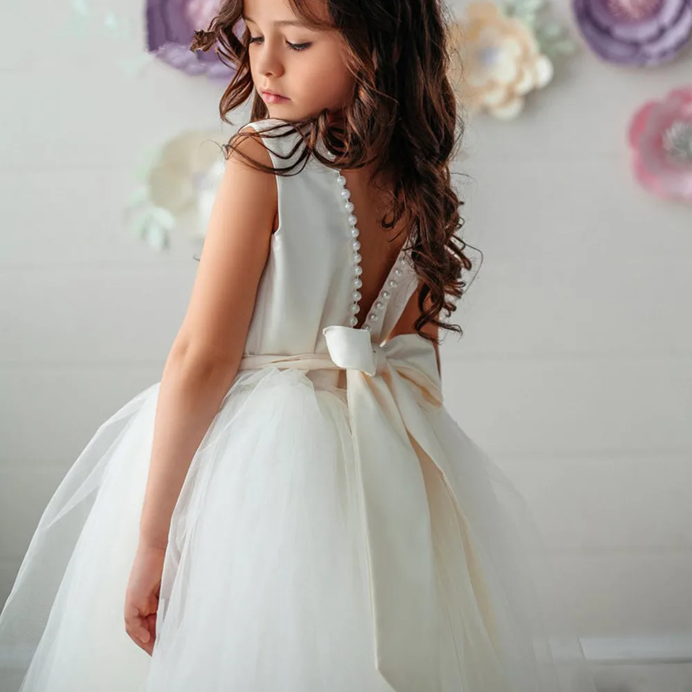 Flower Girl Dresses First Communion Dress White Sleeveless For Weddings Pearl Decoration Tulle Party Little Girls Pageant Dress
Flower Girl Dresses First Communion Dress White Sleeveless For Weddings Pearl Decoration Tulle Party Little Girls Pageant Dress