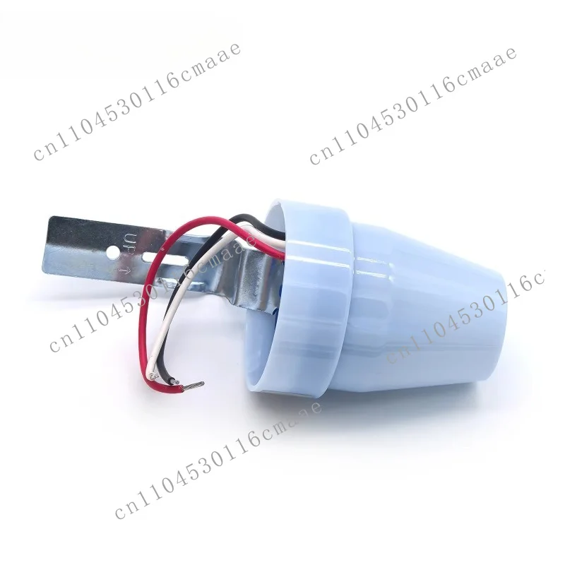 220V photoelectric sensor, using advanced sensing technology, for LED street lamps with automatic on/off control function
220V photoelectric sensor, using advanced sensing technology, for LED street lamps with automatic on/off control function