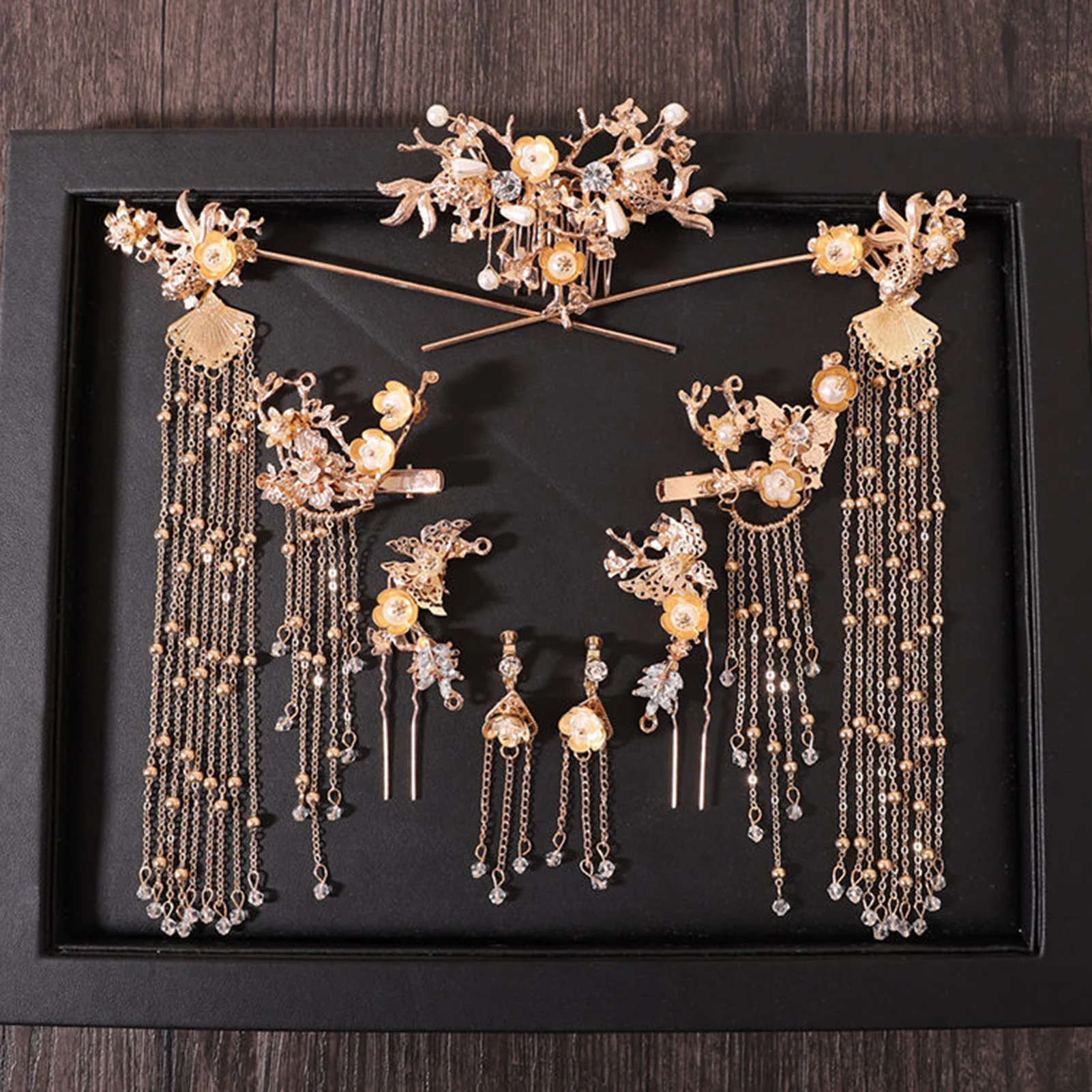 Ancient Court Style Hair Crown Hairpin Flower Decor Artificial Crystal Vintage Headpiece for Theme Party Cosplay Balls Outfit
Ancient Court Style Hair Crown Hairpin Flower Decor Artificial Crystal Vintage Headpiece for Theme Party Cosplay Balls Outfit