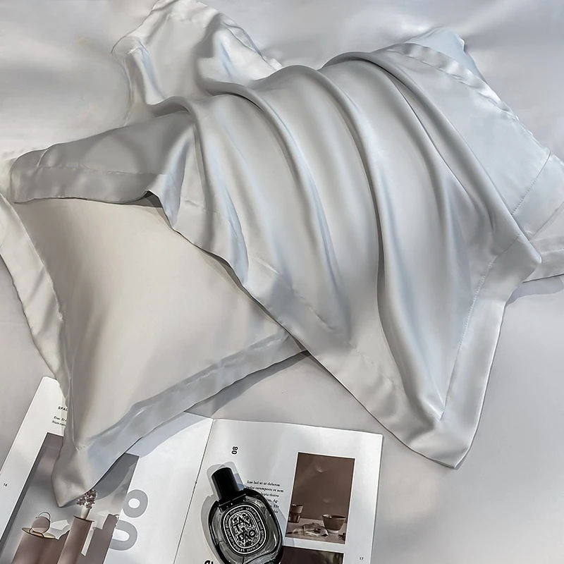 48cmx74cm Modern Simplicity Solid Color Silk Pillowcase Four Season Universal Light Luxury High-end Home Use Silk Pillowcase
48cmx74cm Modern Simplicity Solid Color Silk Pillowcase Four Season Universal Light Luxury High-end Home Use Silk Pillowcase