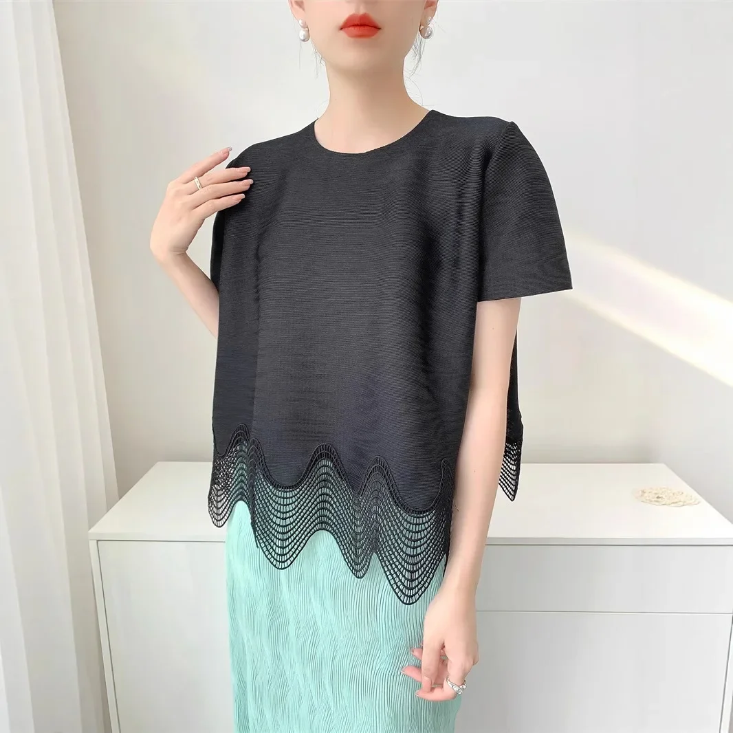 Miyake Style High-end Spliced lace Summer Pleated Top for Women Comfortable Casual Loose T-shirt Round Neck Short Sleeves
Miyake Style High-end Spliced lace Summer Pleated Top for Women Comfortable Casual Loose T-shirt Round Neck Short Sleeves