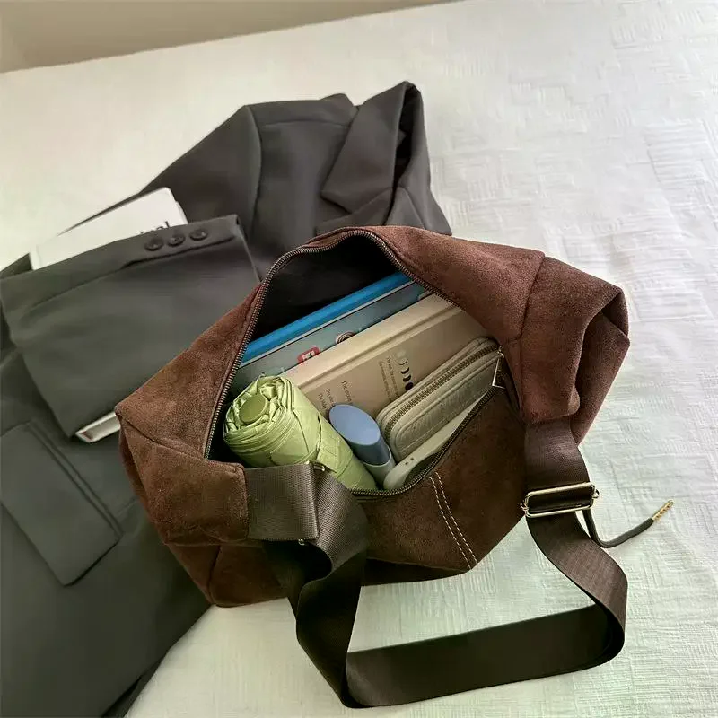 Vintage Fashion Women's PU Leather Handbag Large Capacity Portable Shoulder Crossbody Bag for Weekend Trip Shopping
Vintage Fashion Women's PU Leather Handbag Large Capacity Portable Shoulder Crossbody Bag for Weekend Trip Shopping