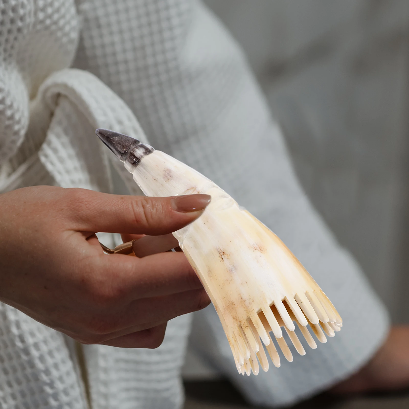 Wide Tooth Massage Comb Natural Horn Scalp Massager Dandruff Remover Daily Use Brush Scraping Massage Combs Hair Care Round Tips
Wide Tooth Massage Comb Natural Horn Scalp Massager Dandruff Remover Daily Use Brush Scraping Massage Combs Hair Care Round Tips