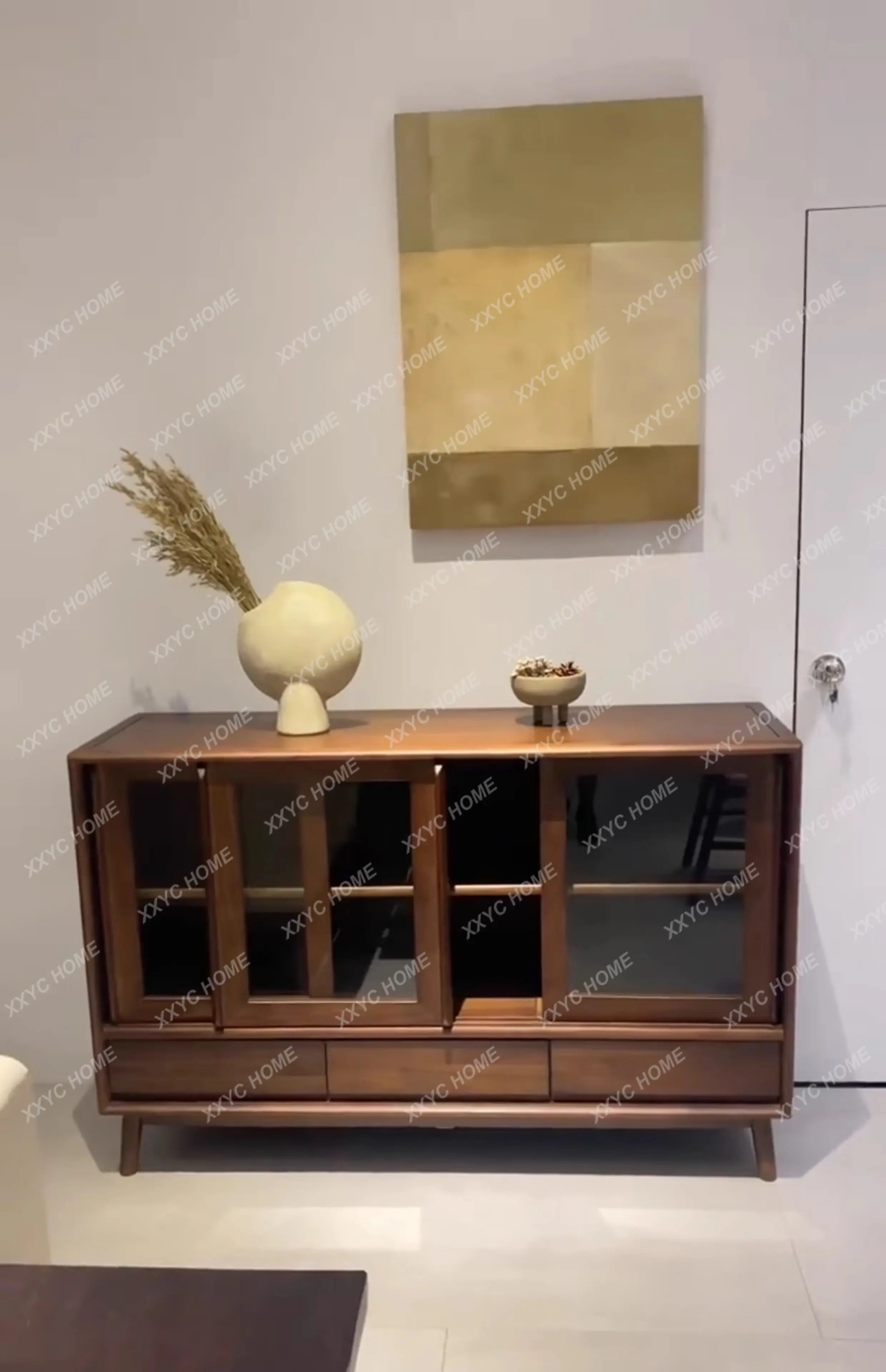 Dining side cabinet Modern simple light luxury living room Dining room Solid wood storage storage cabinet
Dining side cabinet Modern simple light luxury living room Dining room Solid wood storage storage cabinet