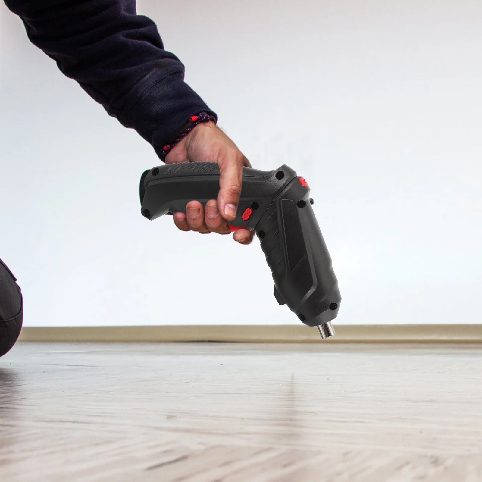 1Set Rechargeable Electric Screwdriver USB Charge Cordless Compact Portable Mini Drill Home Repair Power Tool Kit with LED Light
1Set Rechargeable Electric Screwdriver USB Charge Cordless Compact Portable Mini Drill Home Repair Power Tool Kit with LED Light