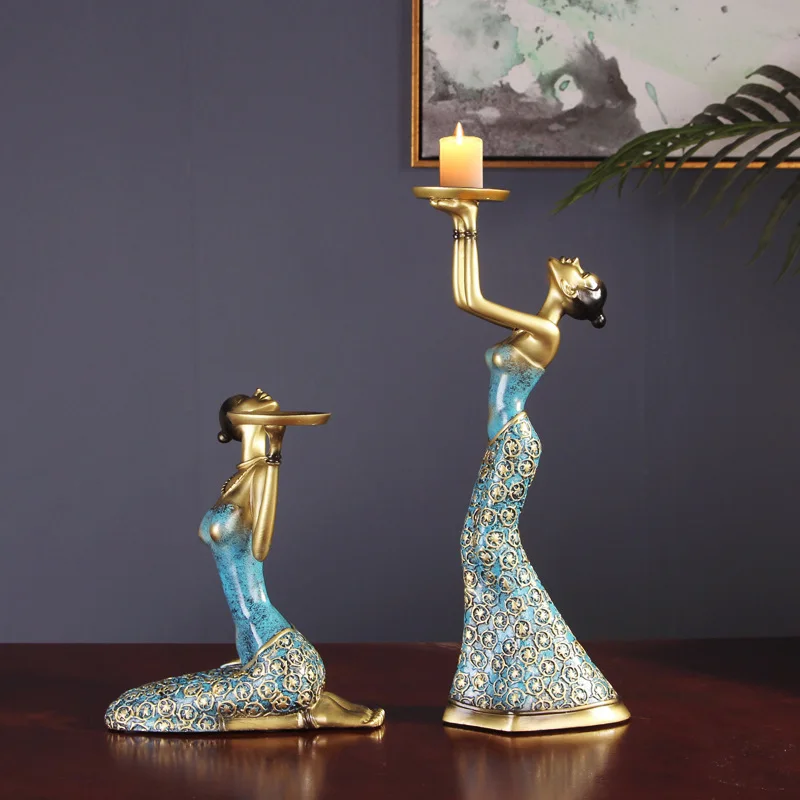 European-style Home Retro Candlelight Dinner Lamp Props Nordic Romantic Candle Holder Ornaments Light Luxury Beauty Candle Holde
European-style Home Retro Candlelight Dinner Lamp Props Nordic Romantic Candle Holder Ornaments Light Luxury Beauty Candle Holde