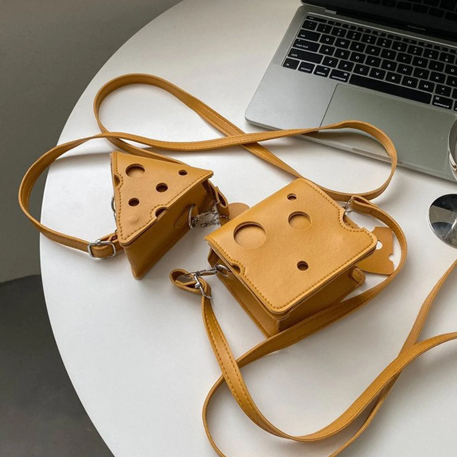 2023 Fashion Mini Women Crossbody Bags Cheese Shaped Mobile Phone Pouch Small Square Slice Pendant For Girl Purse
2023 Fashion Mini Women Crossbody Bags Cheese Shaped Mobile Phone Pouch Small Square Slice Pendant For Girl Purse