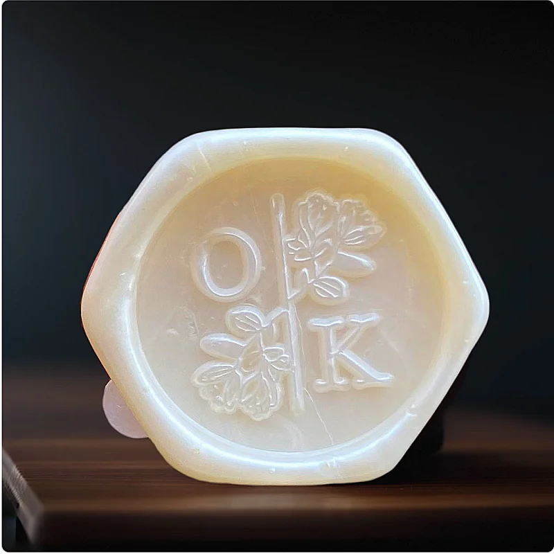 50Pcs/Bag Personalized Wax Seal Stickers with Your LOGO Self Adhesive Hexagon Stamps for Wedding Invitation Custom Wax Stickers
50Pcs/Bag Personalized Wax Seal Stickers with Your LOGO Self Adhesive Hexagon Stamps for Wedding Invitation Custom Wax Stickers
