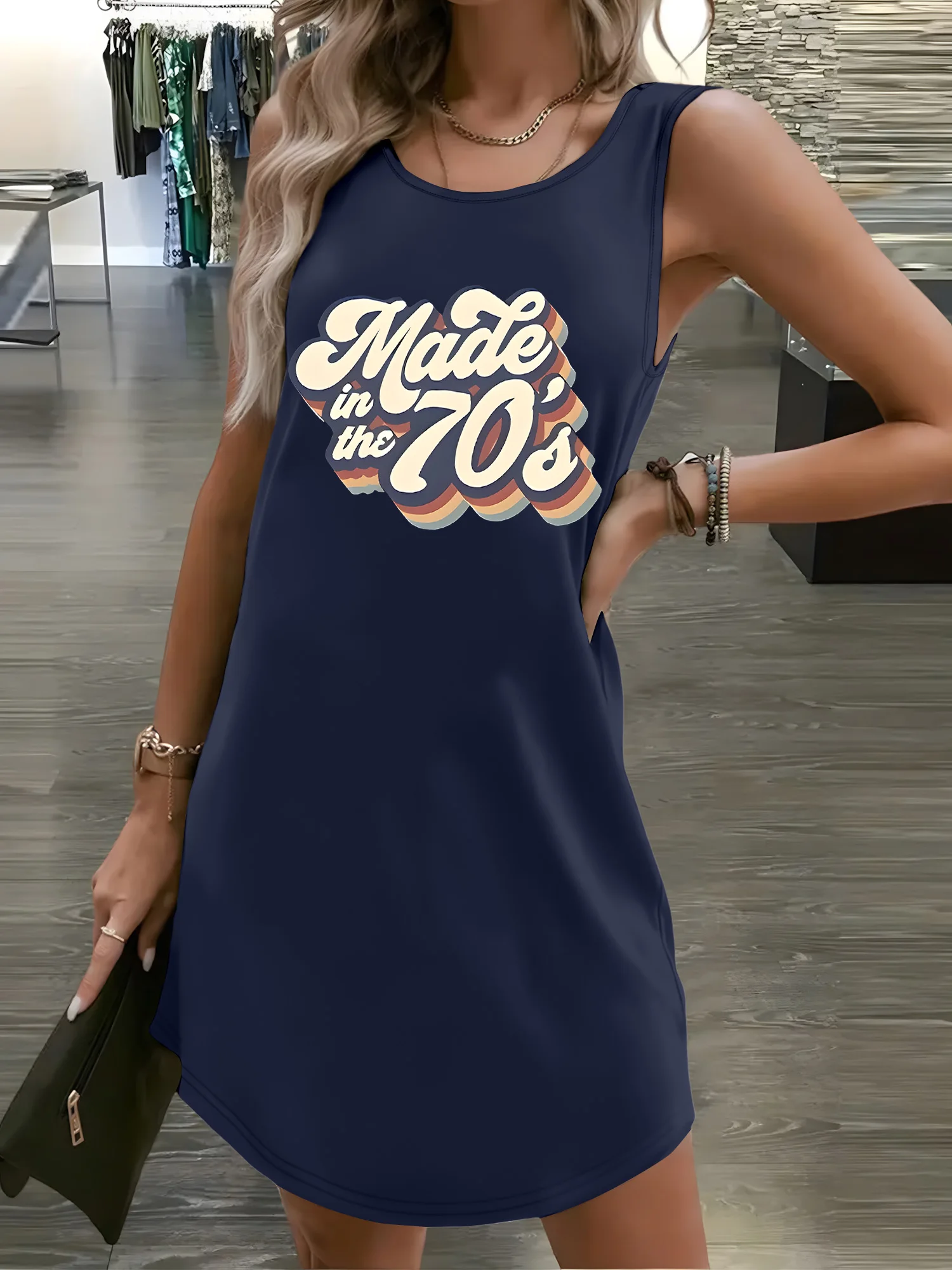 Retro "Hello 70s" Print Tank Dress, Women's Sleeveless Casual Mini Dress, Loose Fit Vintage Style Tunic for Summer
Retro "Hello 70s" Print Tank Dress, Women's Sleeveless Casual Mini Dress, Loose Fit Vintage Style Tunic for Summer