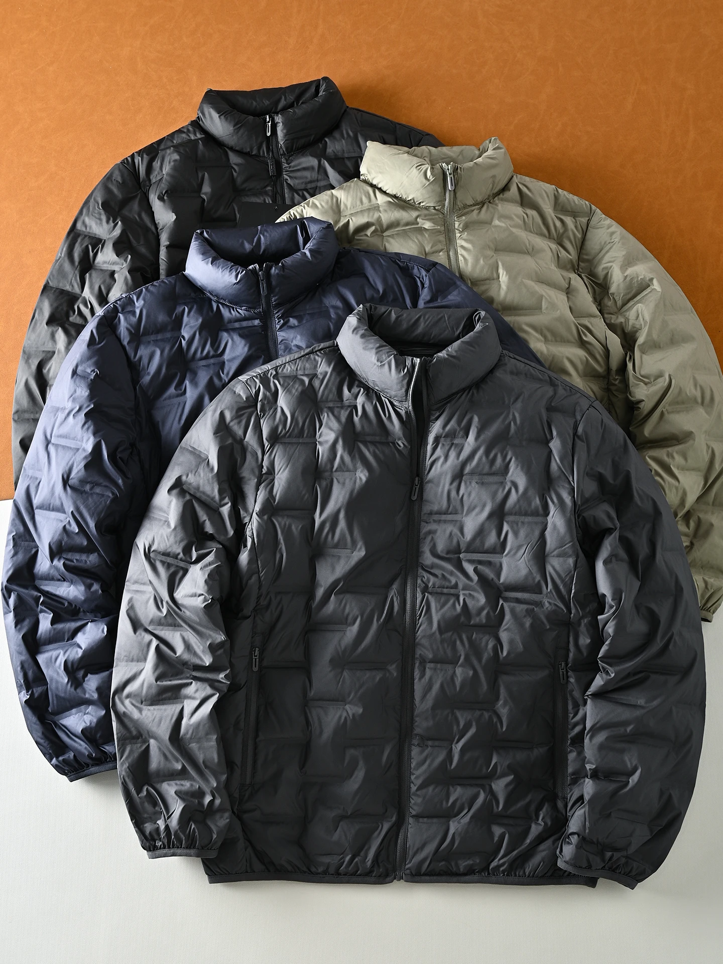 Мужское 90-дюймовое пуховое пальто Jaet, ветрозащитное, водонепроницаемое, с воротником-стойкой, тонкое бархатное теплое пальто, верхняя одежда из полиэфирного волокна, длинная молния све
Мужское 90-дюймовое пуховое пальто Jaet, ветрозащитное, водонепроницаемое, с воротником-стойкой, тонкое бархатное теплое пальто, верхняя одежда из полиэфирного волокна, длинная молния све