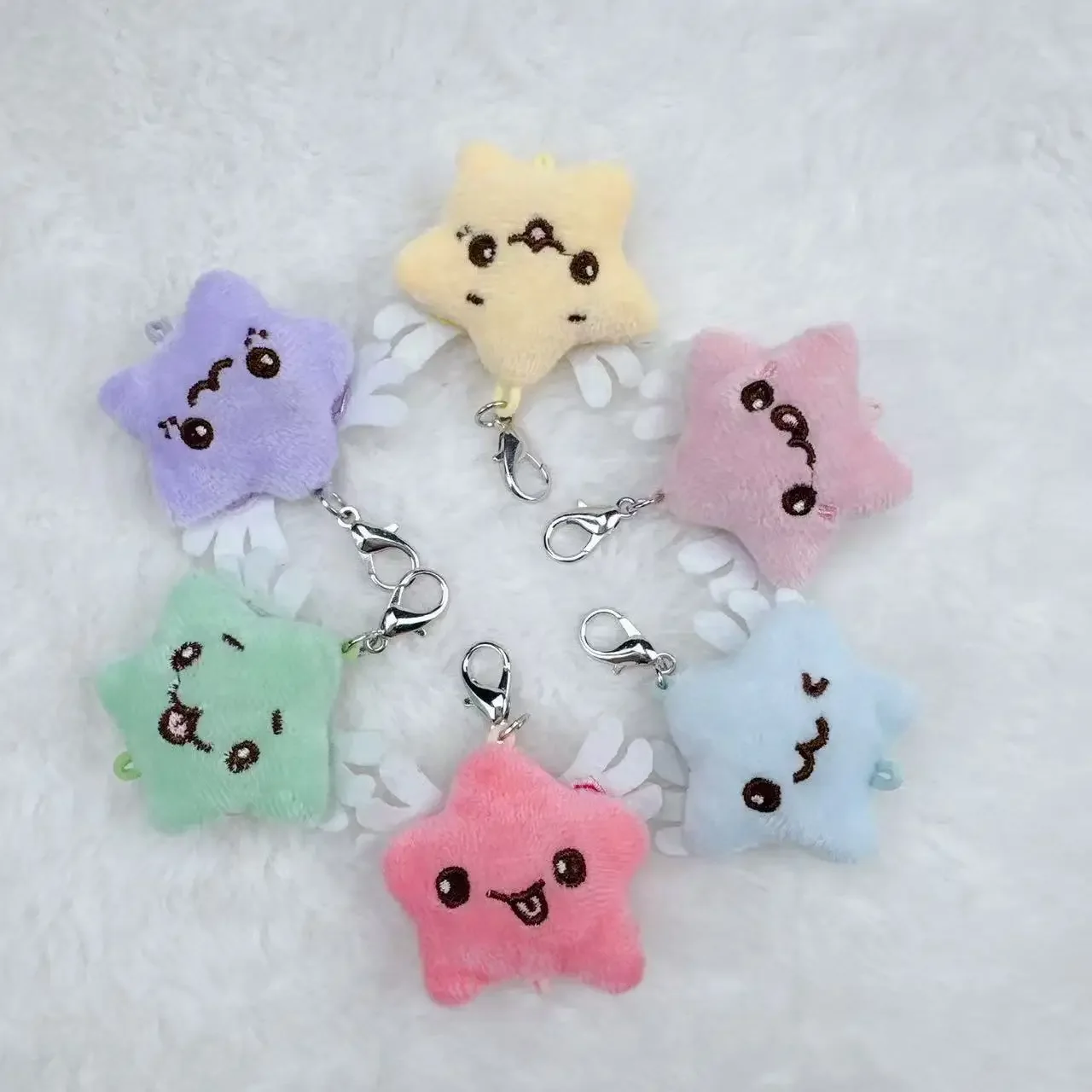 KpopCute красочная звезда плюшевый кулон маленький эльф ферма окружающие крылья звезда кулон сумка брелок вентилятор подарок мини-брелок вентилятор подарок
KpopCute красочная звезда плюшевый кулон маленький эльф ферма окружающие крылья звезда кулон сумка брелок вентилятор подарок мини-брелок вентилятор подарок