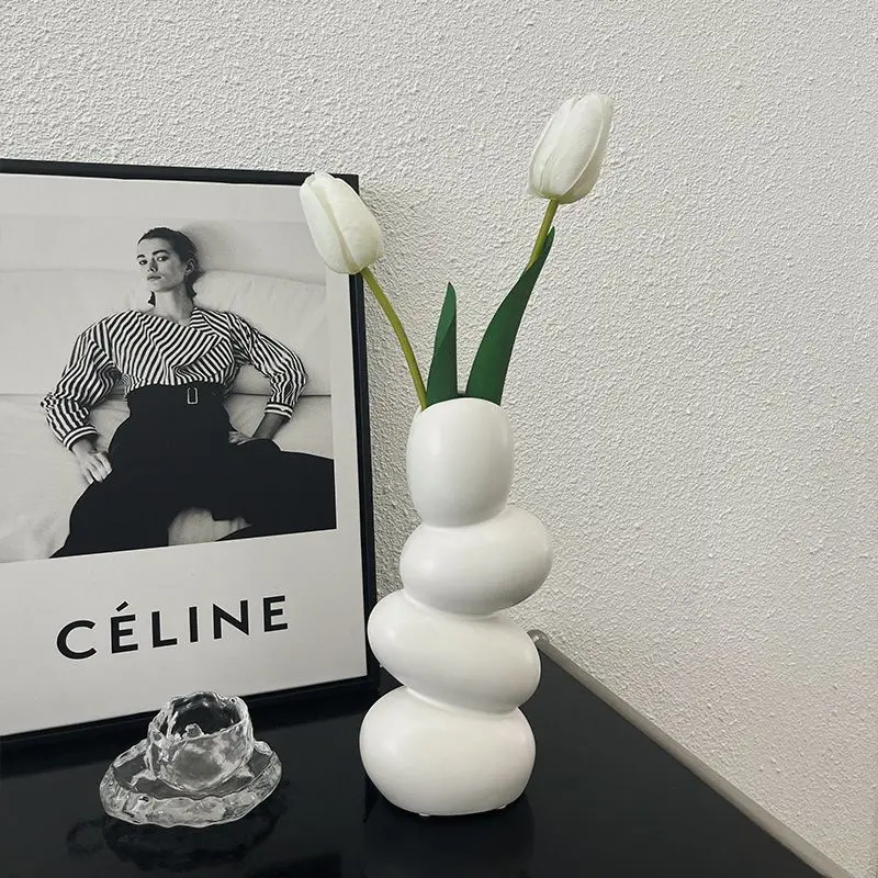 Creative ceramic vaseinsLuxury High-End Irregular Pebble Home Decor for Living Room Flower Arrangement and Entryway Decoration
Creative ceramic vaseinsLuxury High-End Irregular Pebble Home Decor for Living Room Flower Arrangement and Entryway Decoration
