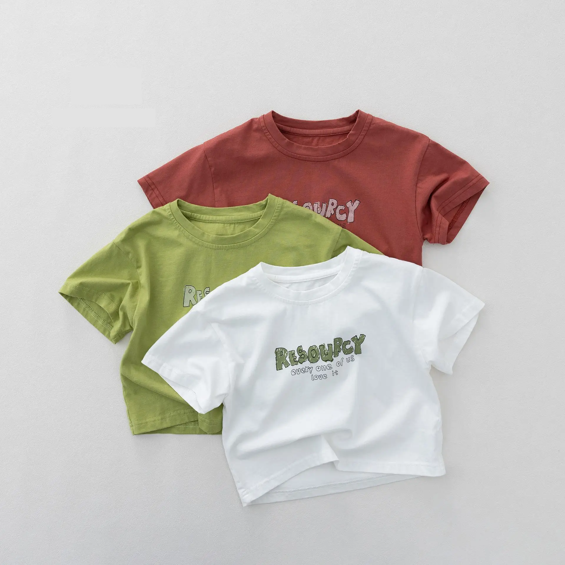 2026 Summer New Children Short Sleeve T Shirts Boys Girls Letter Print Casual Tops Baby Cotton Tee Loose Kids T Shirts
2026 Summer New Children Short Sleeve T Shirts Boys Girls Letter Print Casual Tops Baby Cotton Tee Loose Kids T Shirts