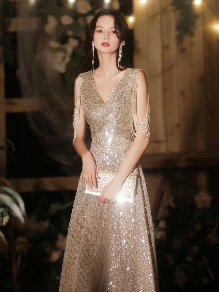 Ele V-Ne Evening Gown for Women Sequin Host Faionable Mid-Waist Long Dr Glitzy Par Wear Suitable for Year-End...
Ele V-Ne Evening Gown for Women Sequin Host Faionable Mid-Waist Long Dr Glitzy Par Wear Suitable for Year-End...