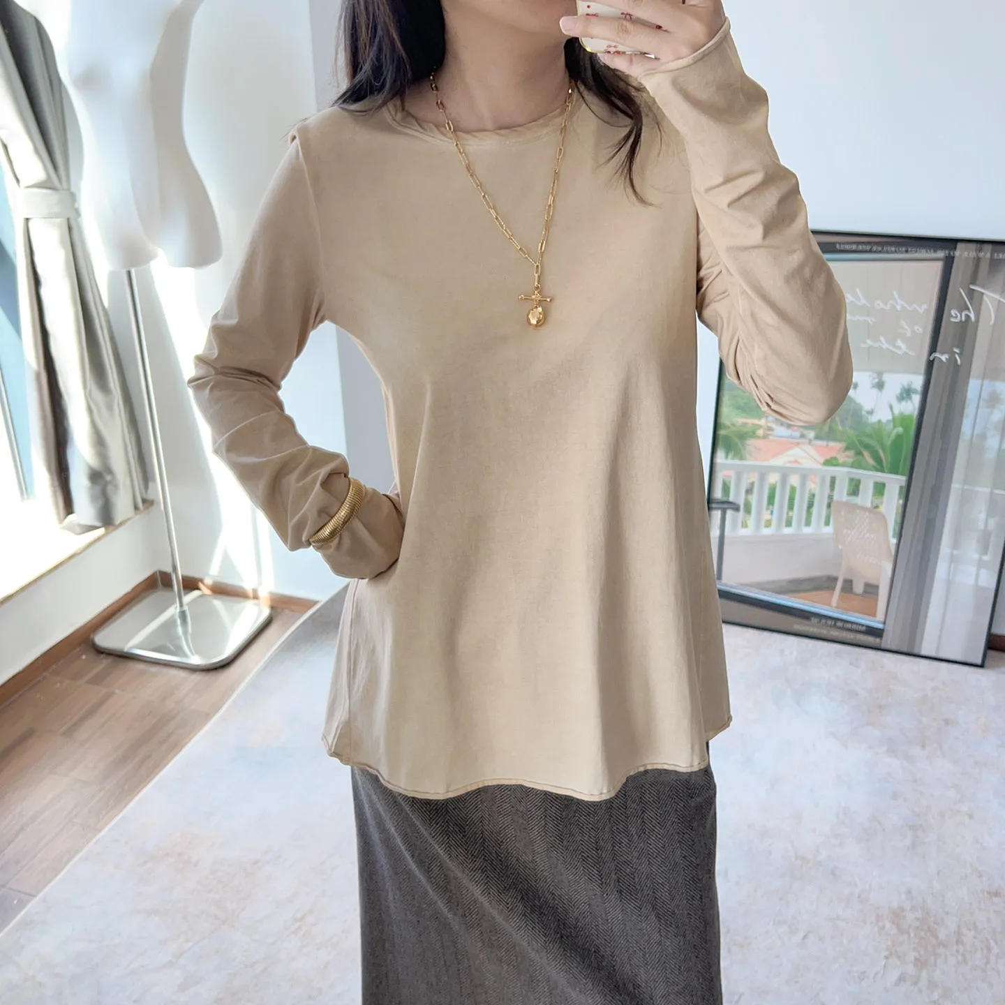 mat Long Sve Silk Patchwork round Ne T-irt Cotton Blend Casual Top Women's Faion Autumn 2025 Base Layer irt
mat Long Sve Silk Patchwork round Ne T-irt Cotton Blend Casual Top Women's Faion Autumn 2025 Base Layer irt