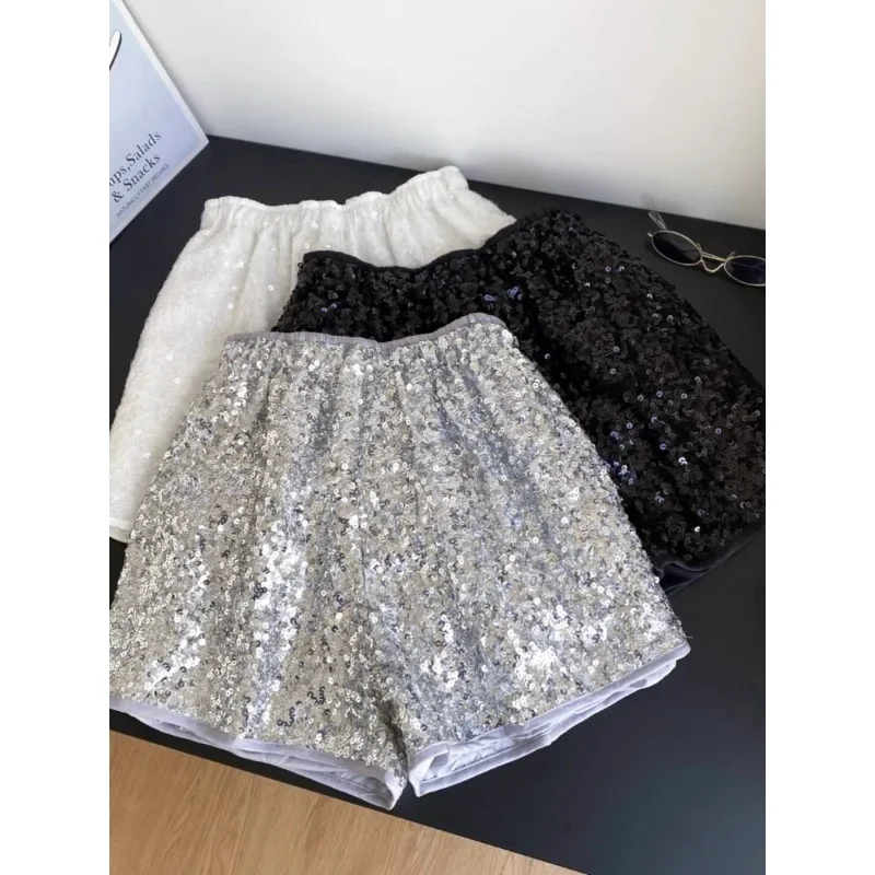 New fashion Hot Girl Style High Waist Slimming Shorts Women Autumn Sequin Wide Leg Loose Waist Design Chic Casual Shorts
New fashion Hot Girl Style High Waist Slimming Shorts Women Autumn Sequin Wide Leg Loose Waist Design Chic Casual Shorts
